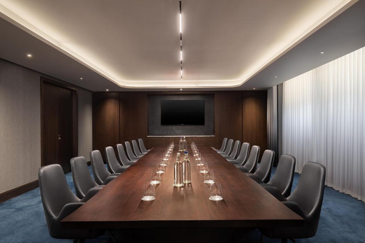 The Westin London City Exterior photo Boardroom at The Westin Dubai