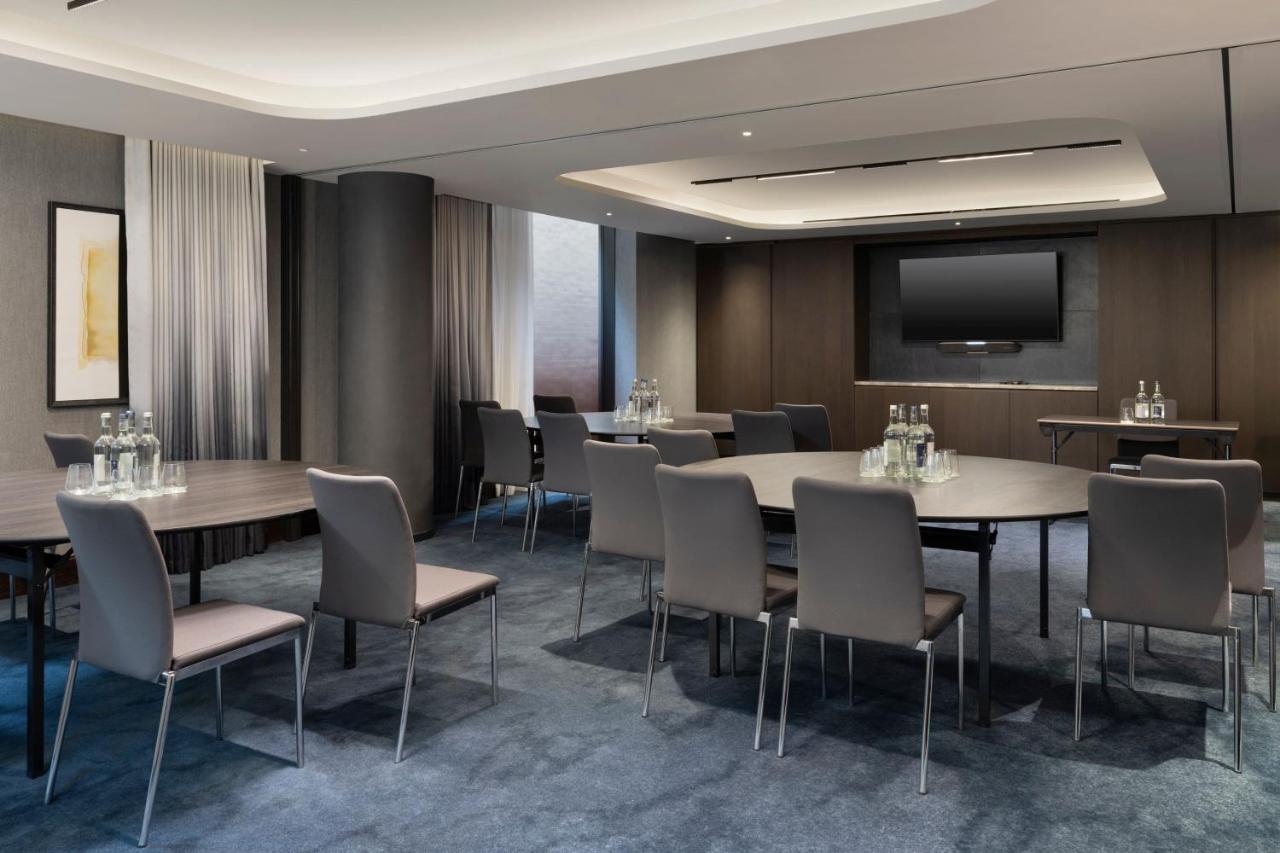 The Westin London City Exterior photo Meeting room at the InterContinental London The O2